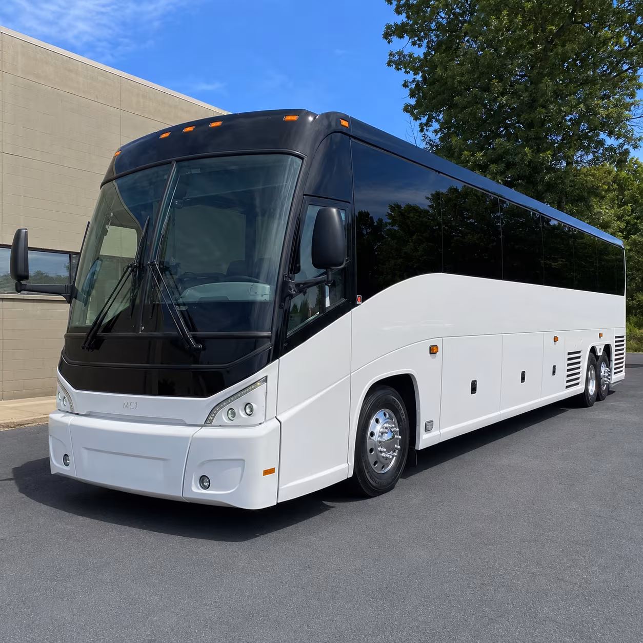 employee shuttle buses for south bay commuters on us 101